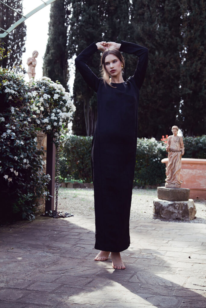 Editorial SATIETY PAPER, fashion stylist Elisa Sedoni. Creative director Milano Firenze